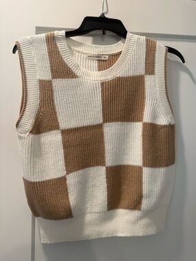 T.J.Maxx Cream and Tan Checker Knit Sleeveless Sweater Vest